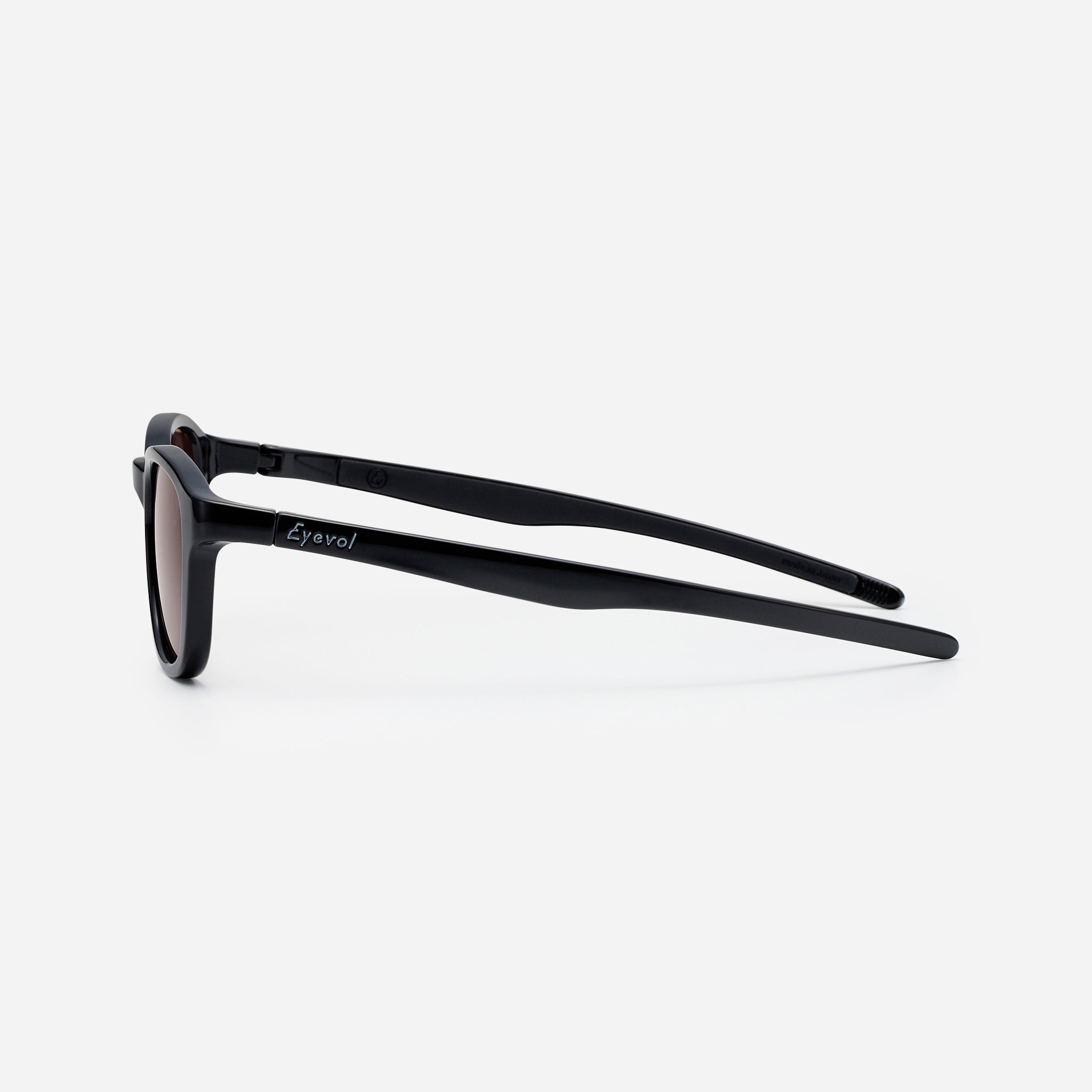 ARCE (52) BK-DG-DK.GRY｜サングラスのEyevol（アイヴォル）公式