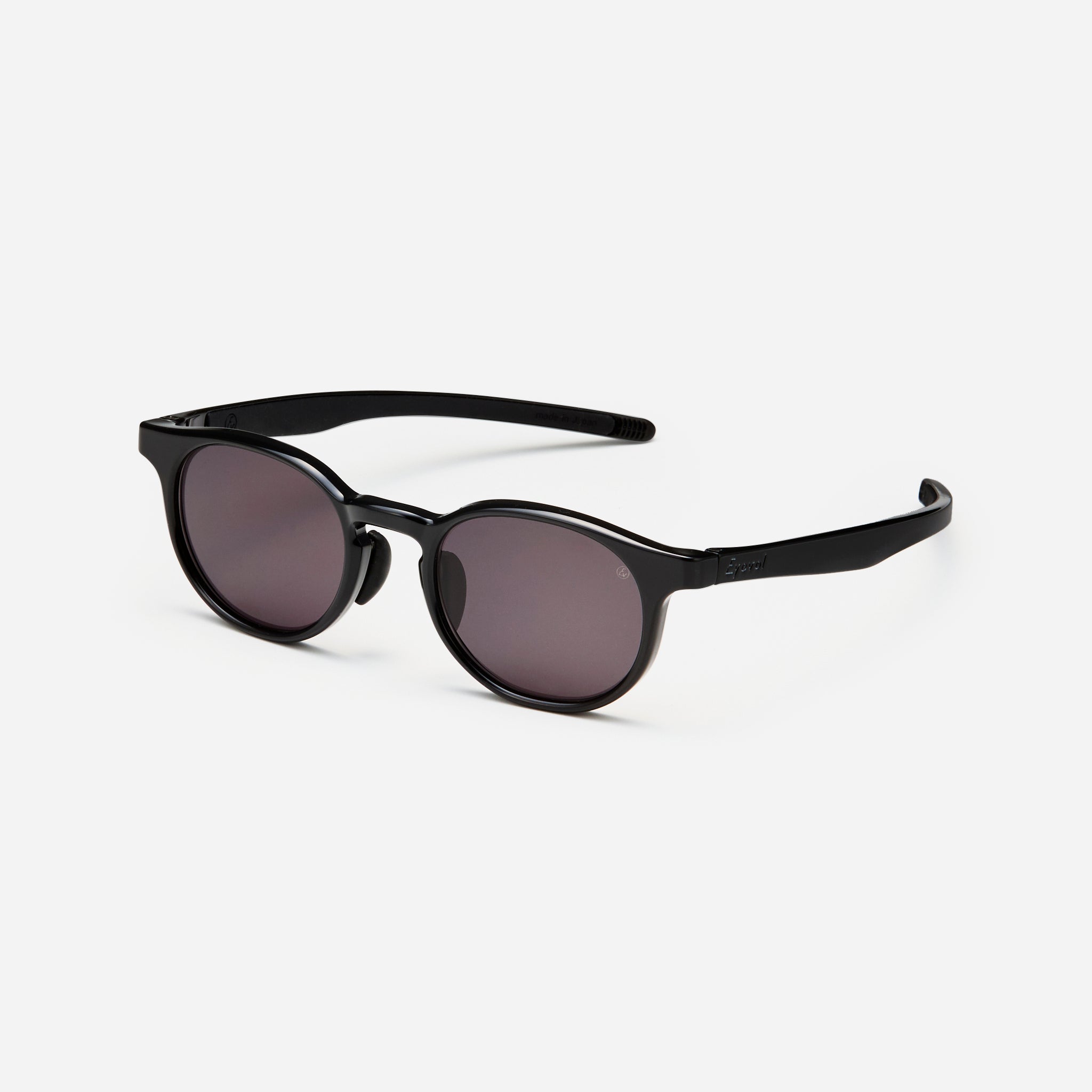 FINNEY (50) BK-DG-DK.GRY｜サングラスのEyevol（アイヴォル）公式